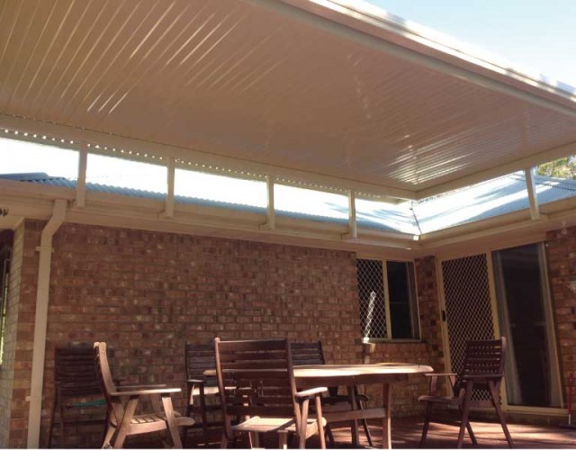 Outback Flat Roof Verandah on Riser Brackets - All Type 